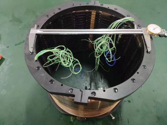 A través del agujero 280 mm Anillo de deslizamiento separado estándar Motor eléctrico 18 circuitos 600 rpm