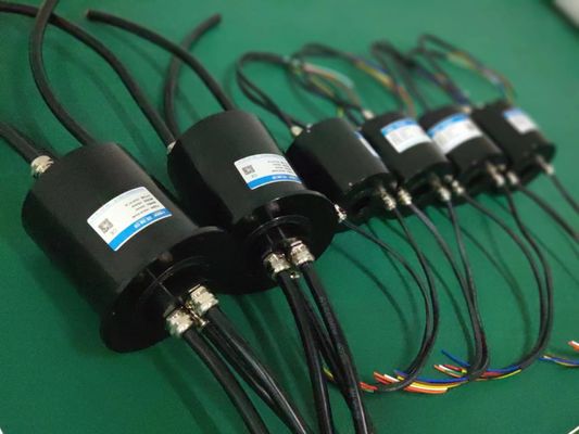 IP54 26 Circuitos anillo de deslizamiento de pincel de carbono 112 mm Diámetro del agujero 300RPM