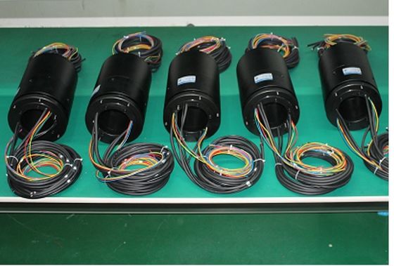 26 Circuitos 60A Anillo de deslizamiento por perforación 200RPM 75Hz Frecuencia Alta lubricidad